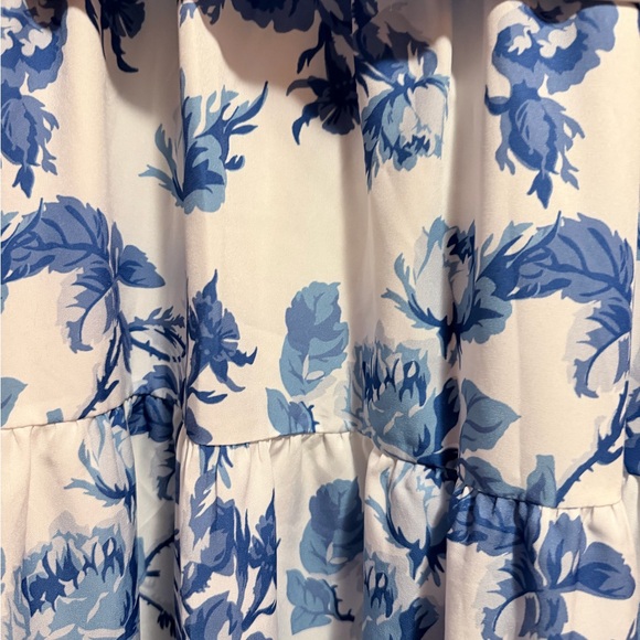 Women's Blue Floral Tie-Waist Maxi Dress - Picture 5 of 8